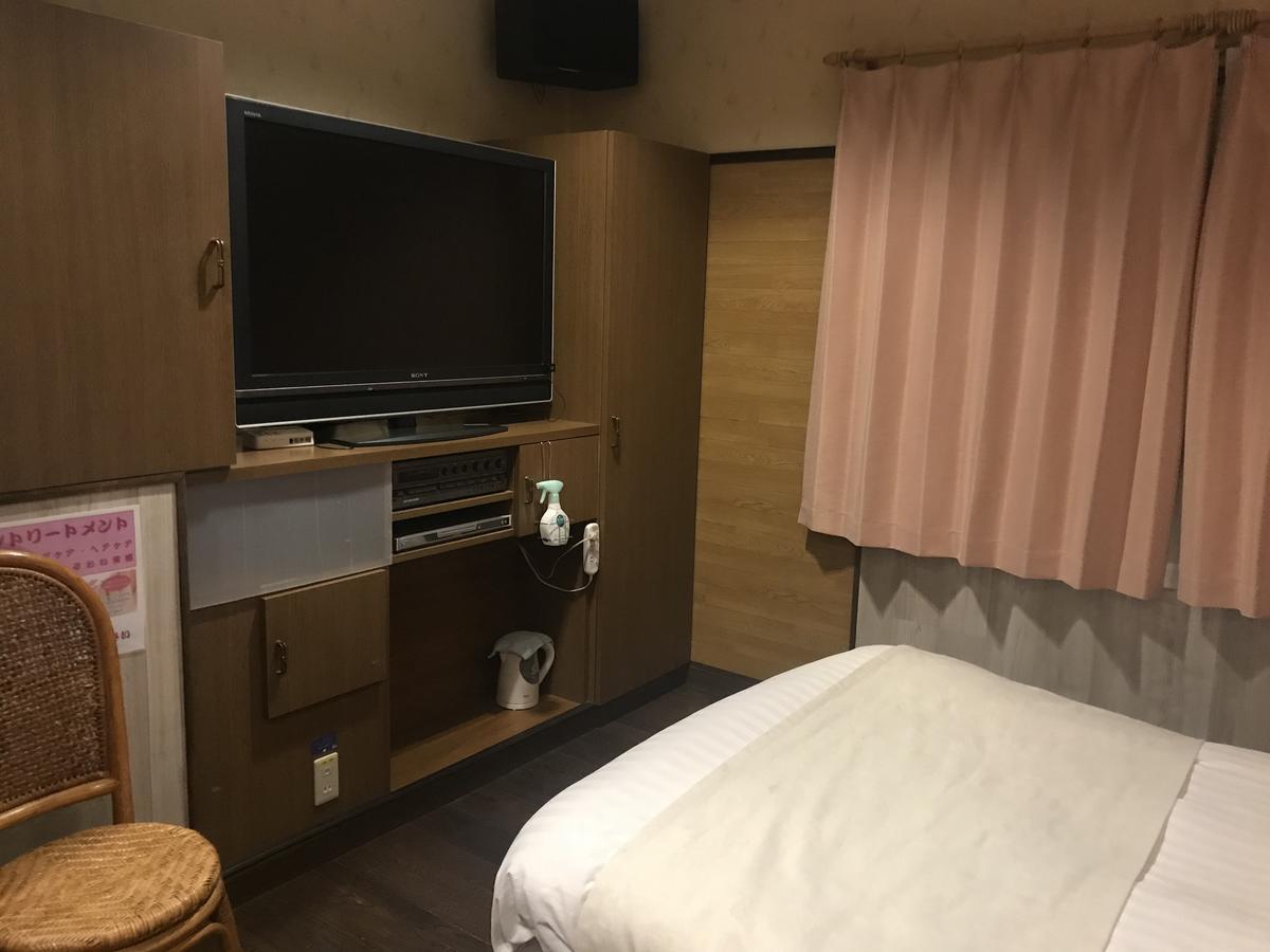 Hotel Vegas (Adults Only) Sapporo Bagian luar foto