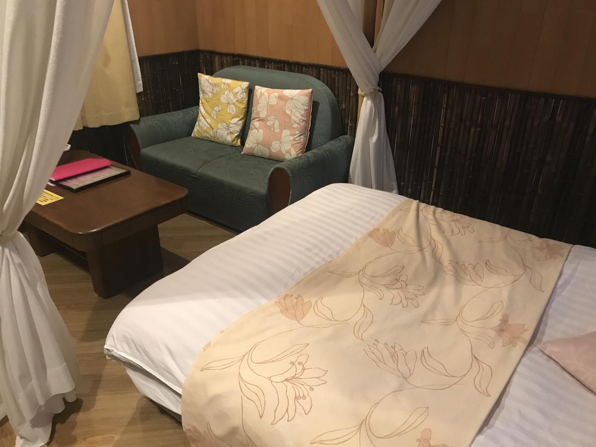 Hotel Vegas (Adults Only) Sapporo Bagian luar foto