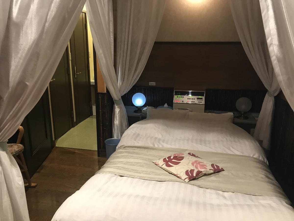 Hotel Vegas (Adults Only) Sapporo Bagian luar foto