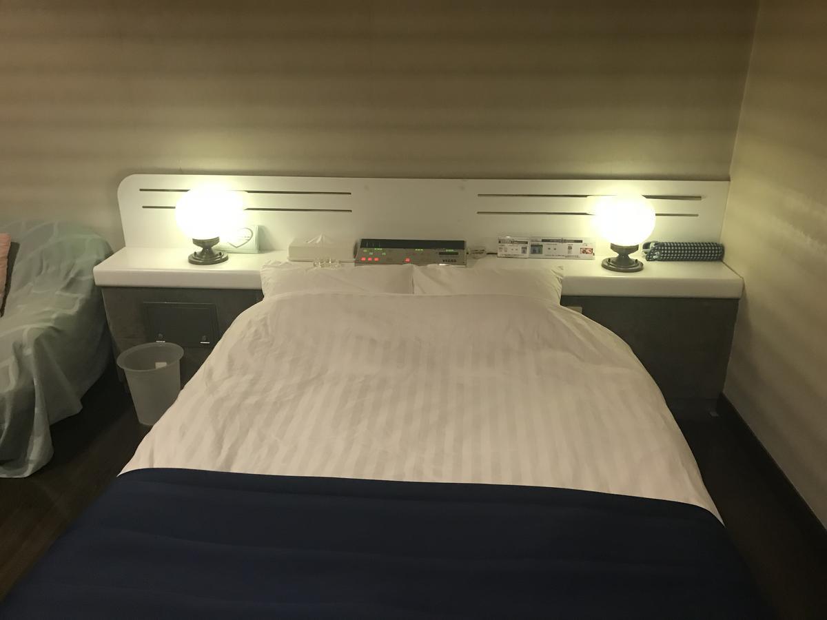 Hotel Vegas (Adults Only) Sapporo Bagian luar foto