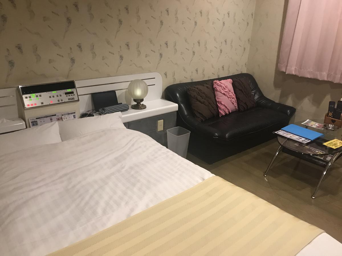 Hotel Vegas (Adults Only) Sapporo Bagian luar foto