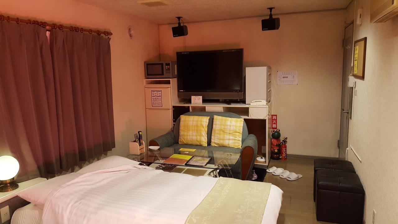Hotel Vegas (Adults Only) Sapporo Bagian luar foto